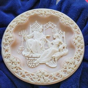 Roger Akers 1989 Rose Incolay Stone Scupted Macbeth & Lady Macbeth Collector Pla